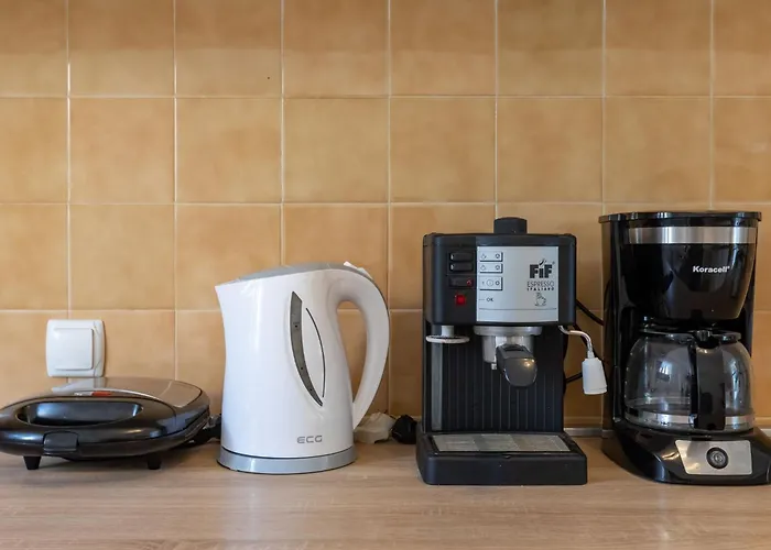 Apartment 2 With Hot Tub Mlini